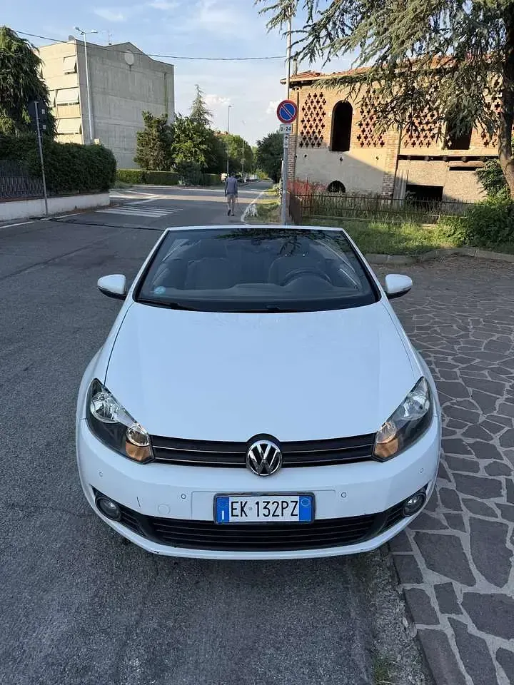 Usata VW Golf Cabriolet 105 CV (77 kW) 2011 Bianco Cabrio