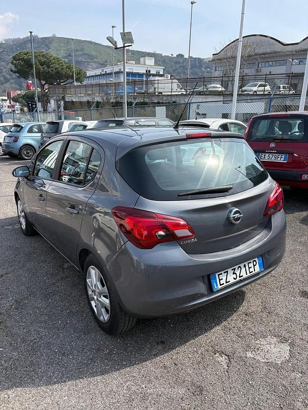 Usata Opel Corsa 69 CV (50 kW) 2015 Gray Utilitaria