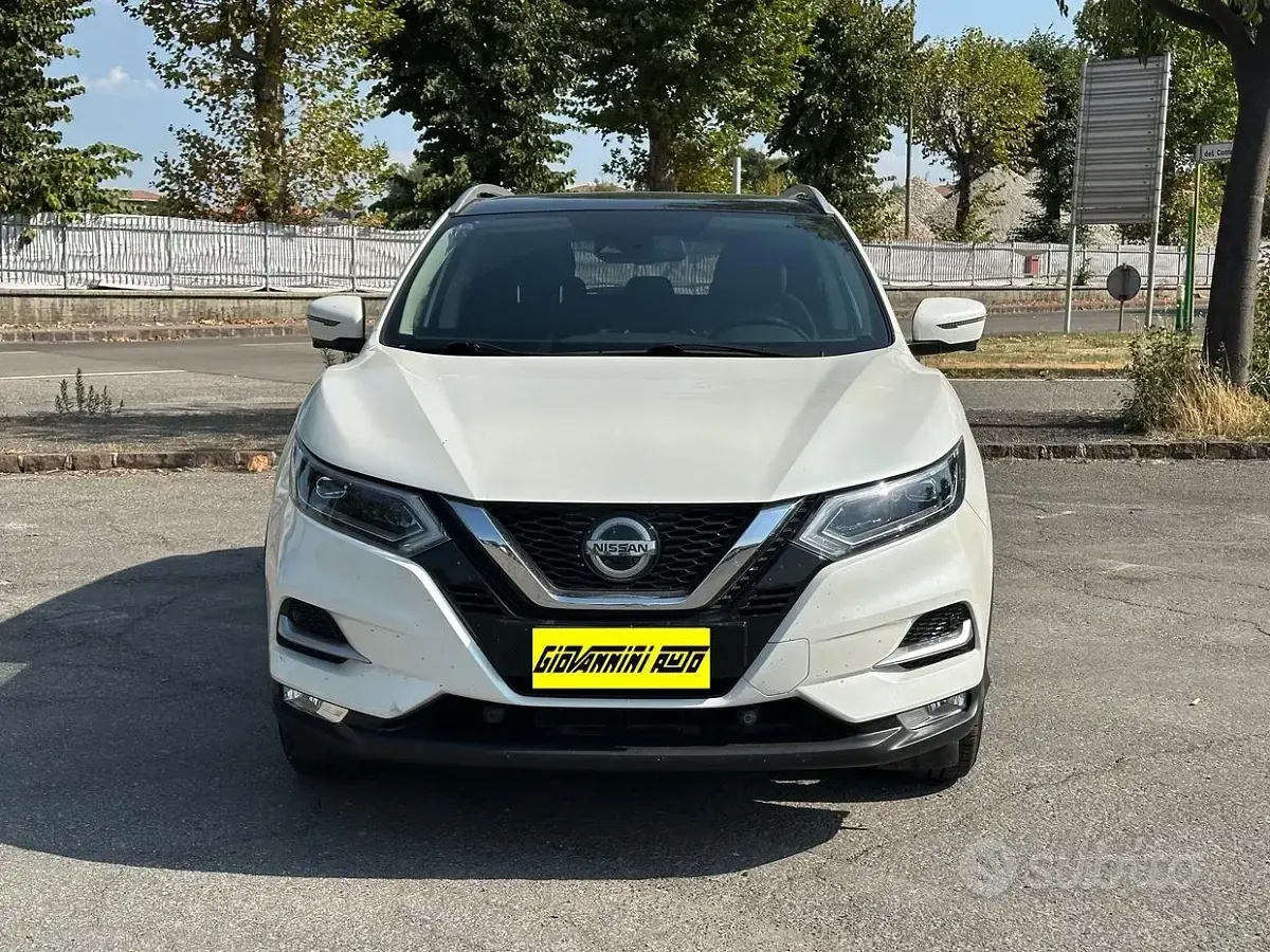 Usata Nissan Qashqai Tekna+ 140 CV (102 kW) 2019 Bianco SUV