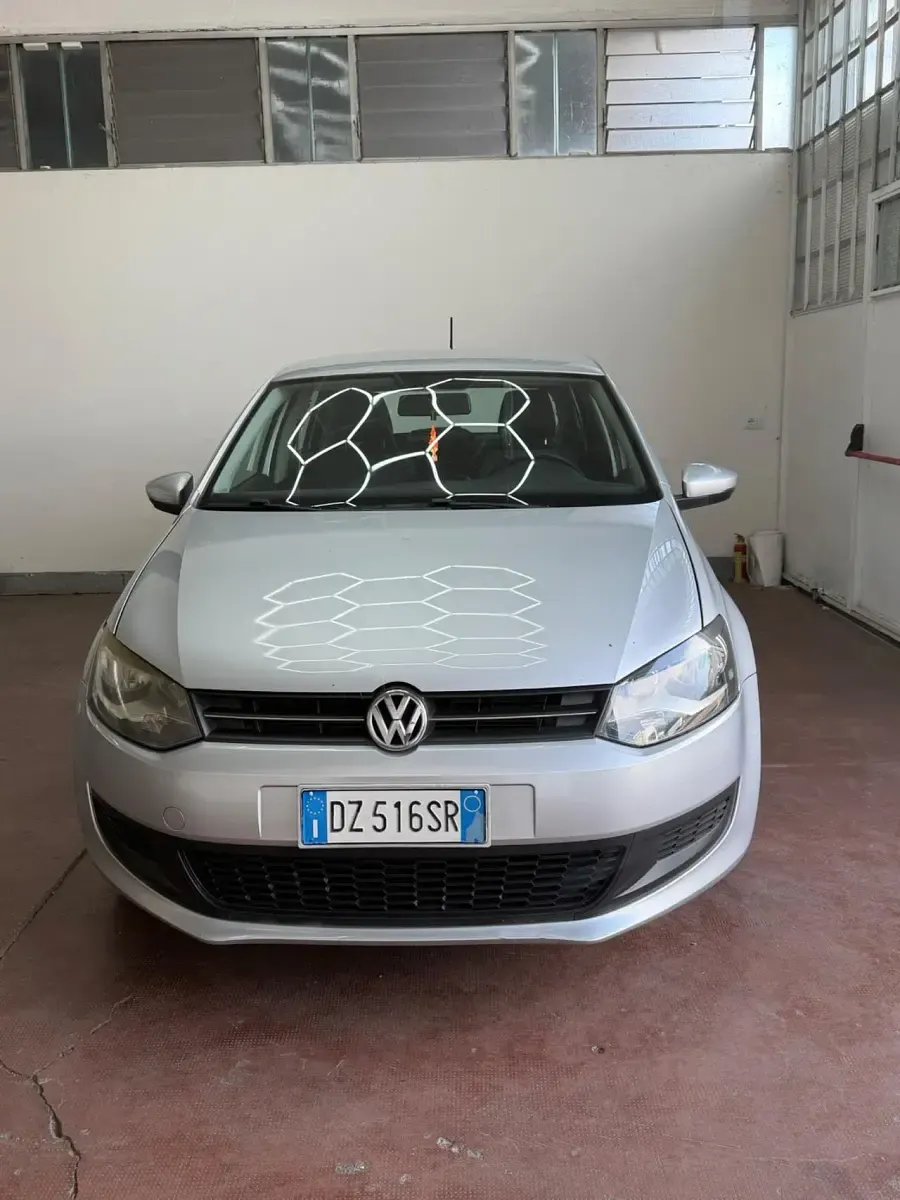 Usata VW Polo Trendline 75 CV (55 kW) 2009 Argento Utilitaria