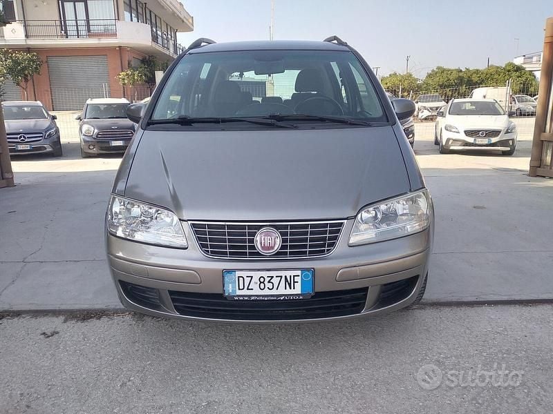 Usata Fiat Idea 77 CV (56 kW) 2010 Giallo Monovolume