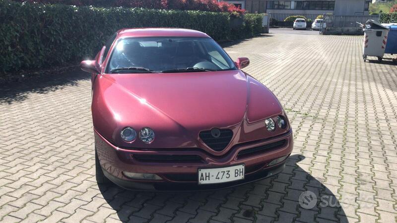 Usato 1995 Alfa Romeo 2000 2.0 Benzin (7.500 €)