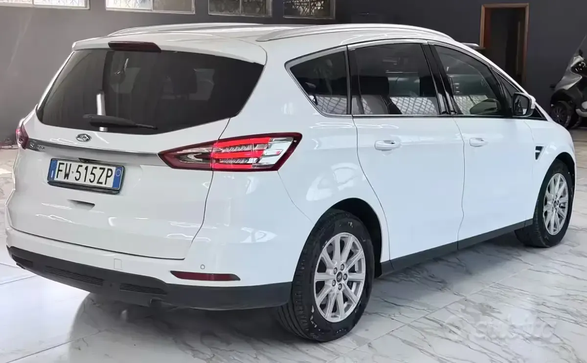 Usata Ford S-MAX S 150 CV (110 kW) 2019 Bianco Monovolume