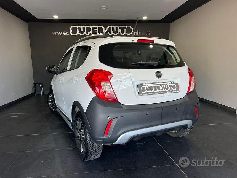 Usata Opel Karl Rocks 75 CV (55 kW) 2018 Bianco Utilitaria