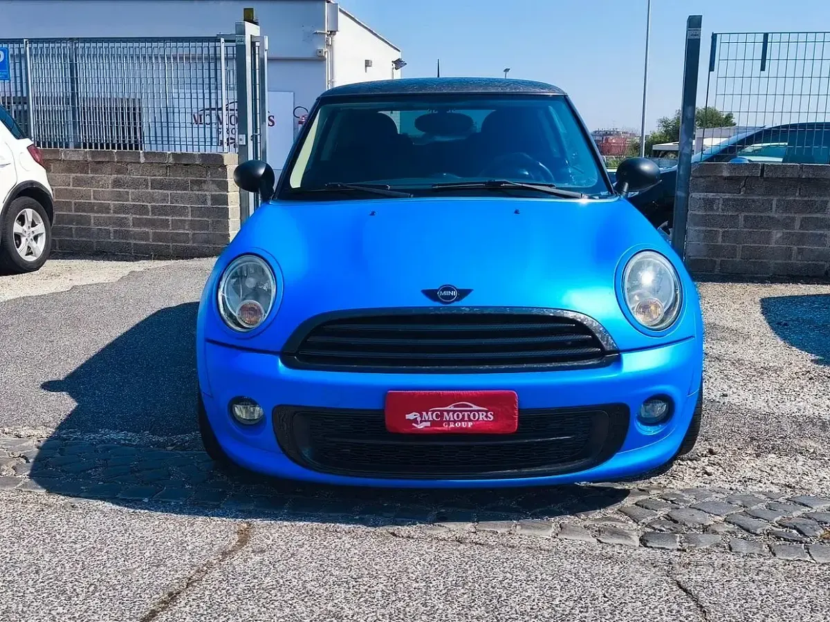 Usata Mini Cooper D 112 CV (82 kW) 2010 Blu/azzurro Utilitaria