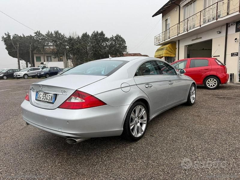 Usata Mercedes CLS320 224 CV (164 kW) 2007 Other Berlina