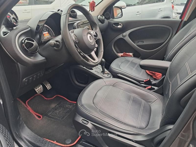 Usata Smart ForFour 90 CV (66 kW) 2016 Utilitaria