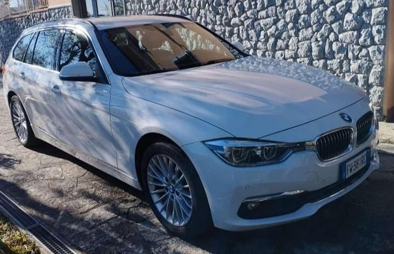Usata BMW 316 Luxury Line 116 CV (85 kW) 2019 Bianco Station wagon
