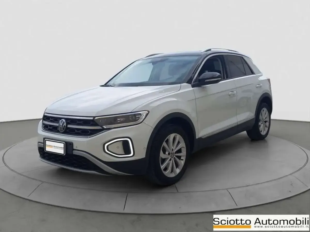 Usata VW T-Roc Style 110 CV (80 kW) 2023 Bianco/ tetto nero SUV