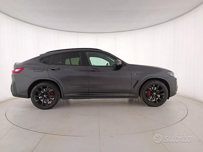 Usata BMW X4 Comfort Edition 340 CV (250 kW) 2022 Nero SUV