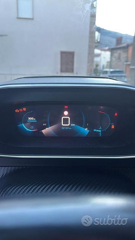 Grigio Usata 2020 Peugeot 208 GT Due volumi | 13.500 € - Immagine 1/4