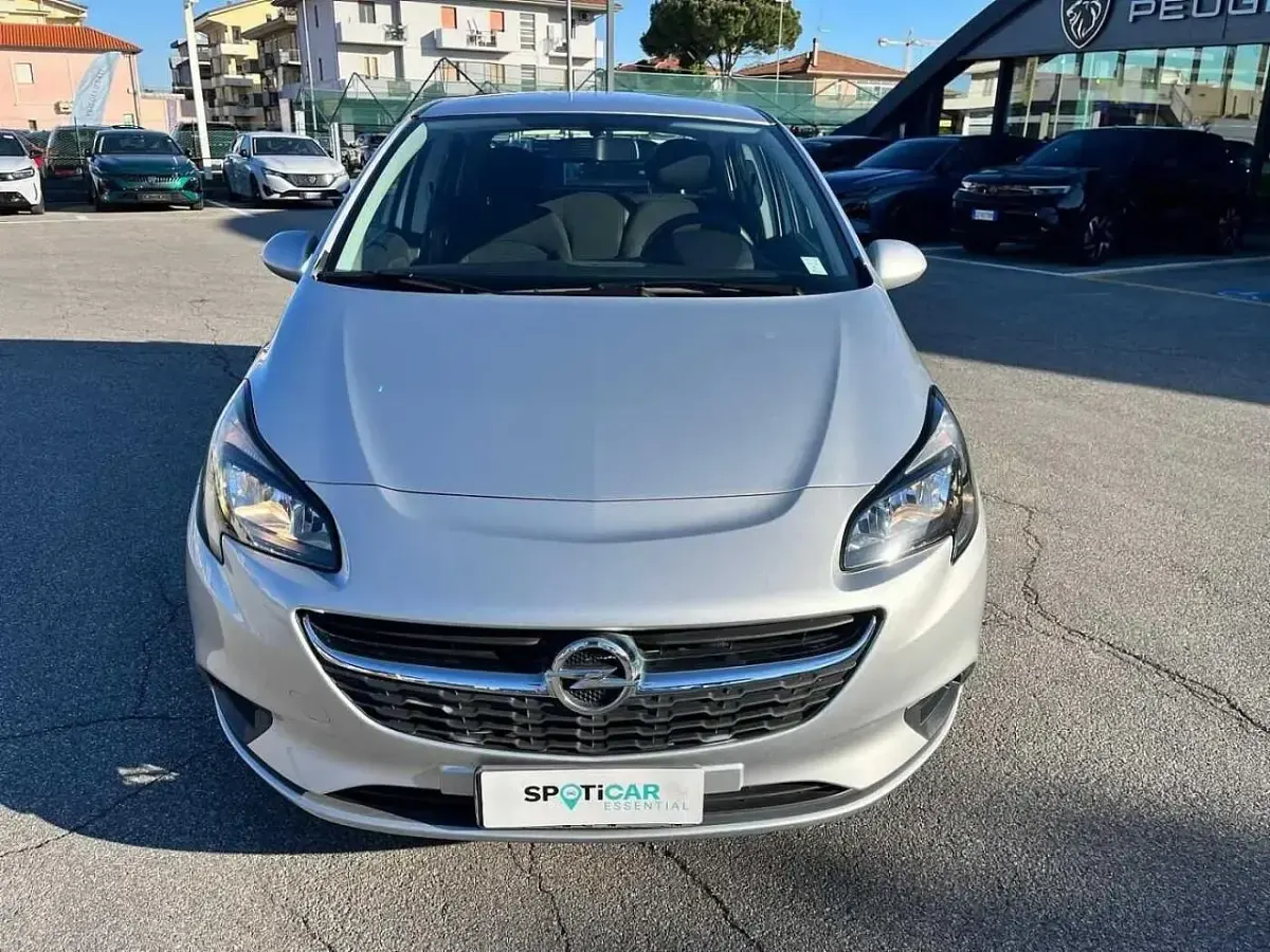 Usado Opel Corsa 90 HP (66 kW) 2017 Cinzento Citadino