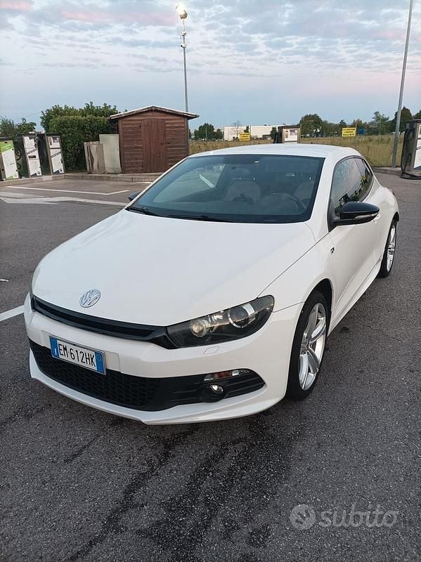 Usata VW Scirocco R-line 160 CV (117 kW) 2012 Bianco Coupé