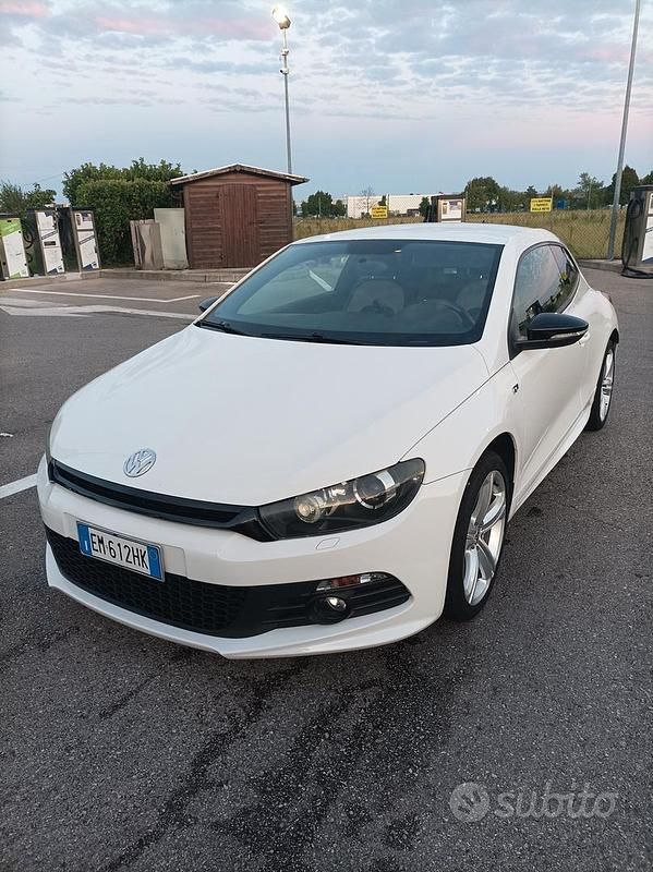 Bianco Usata 2012 VW Scirocco R-line Coupé | 10.000 € (Cara) - Immagine 1/4