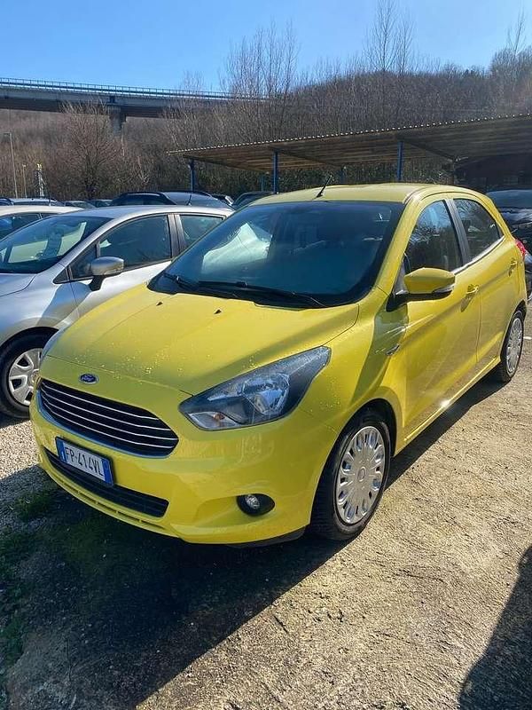 Begagnad Ford Ka 71 HK (52 kW) 2018 Gul Sedan