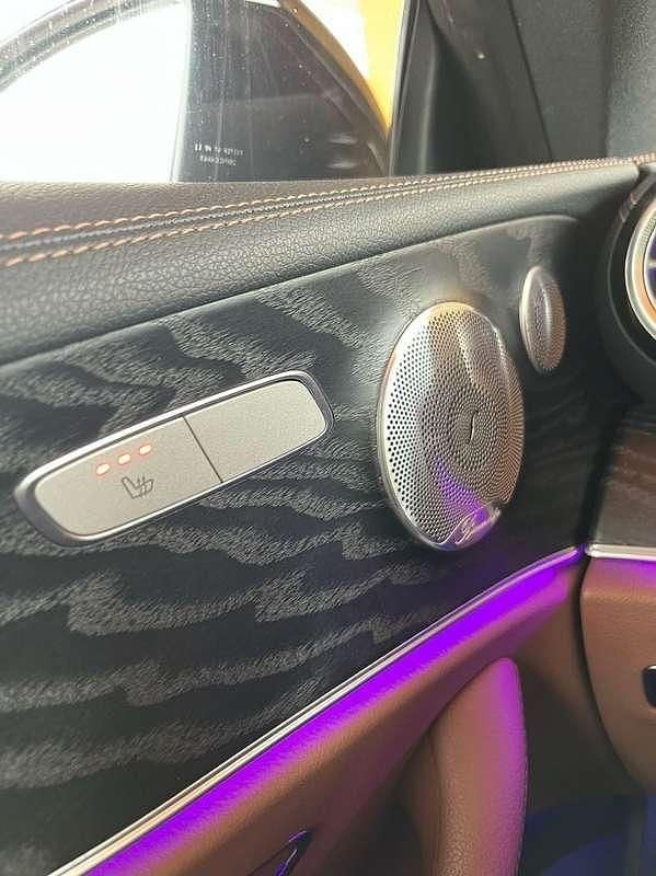 Usata Mercedes E220 Premium Plus 194 CV (142 kW) 2020 Nero Cabrio