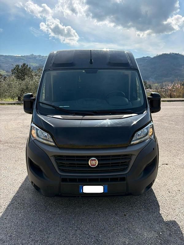 Usata Fiat Ducato 119 CV (87 kW) 2021 Marrone Furgone
