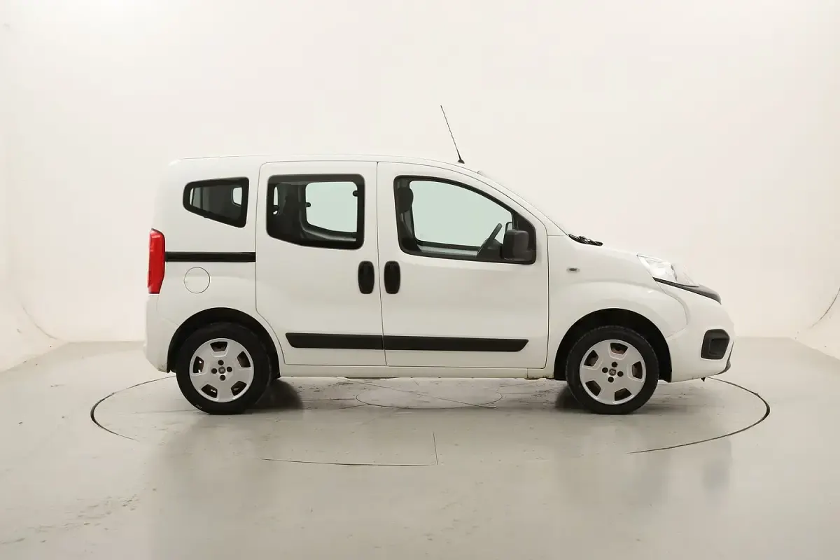 Usata Fiat Qubo Easy 77 CV (56 kW) 2018 Monovolume