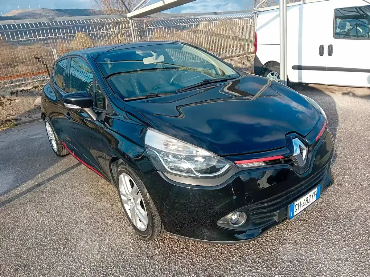 Usata Renault Clio IV Zen 90 CV (66 kW) 2013 Nero Berlina