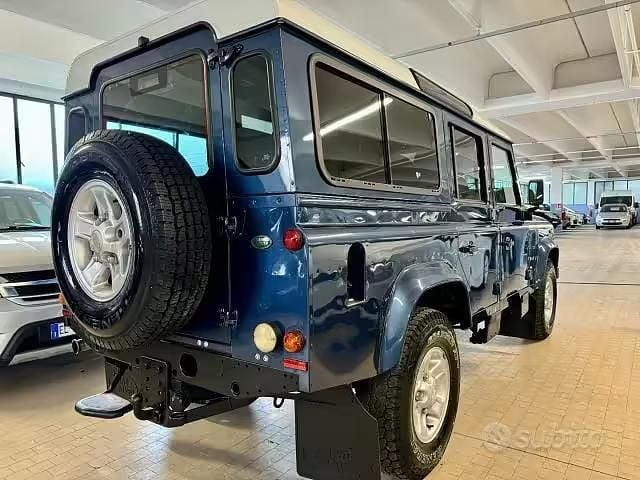 Usata Land Rover Defender SE 122 CV (89 kW) 2007 Blu/azzurro SUV