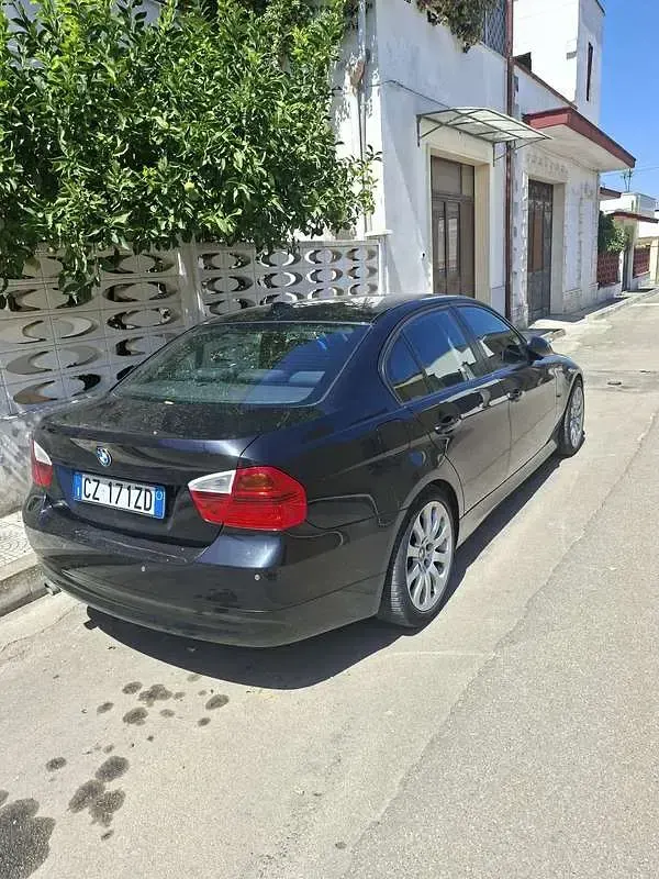 Usata BMW 320 163 CV (119 kW) 2006 Nero Berlina