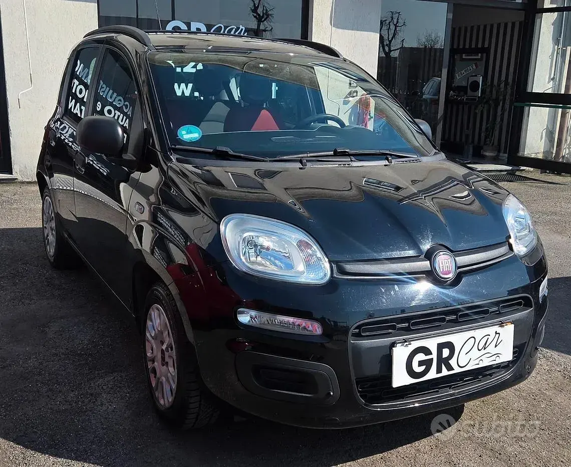 Usata Fiat Panda Pop 69 CV (50 kW) 2015 Nero Utilitaria