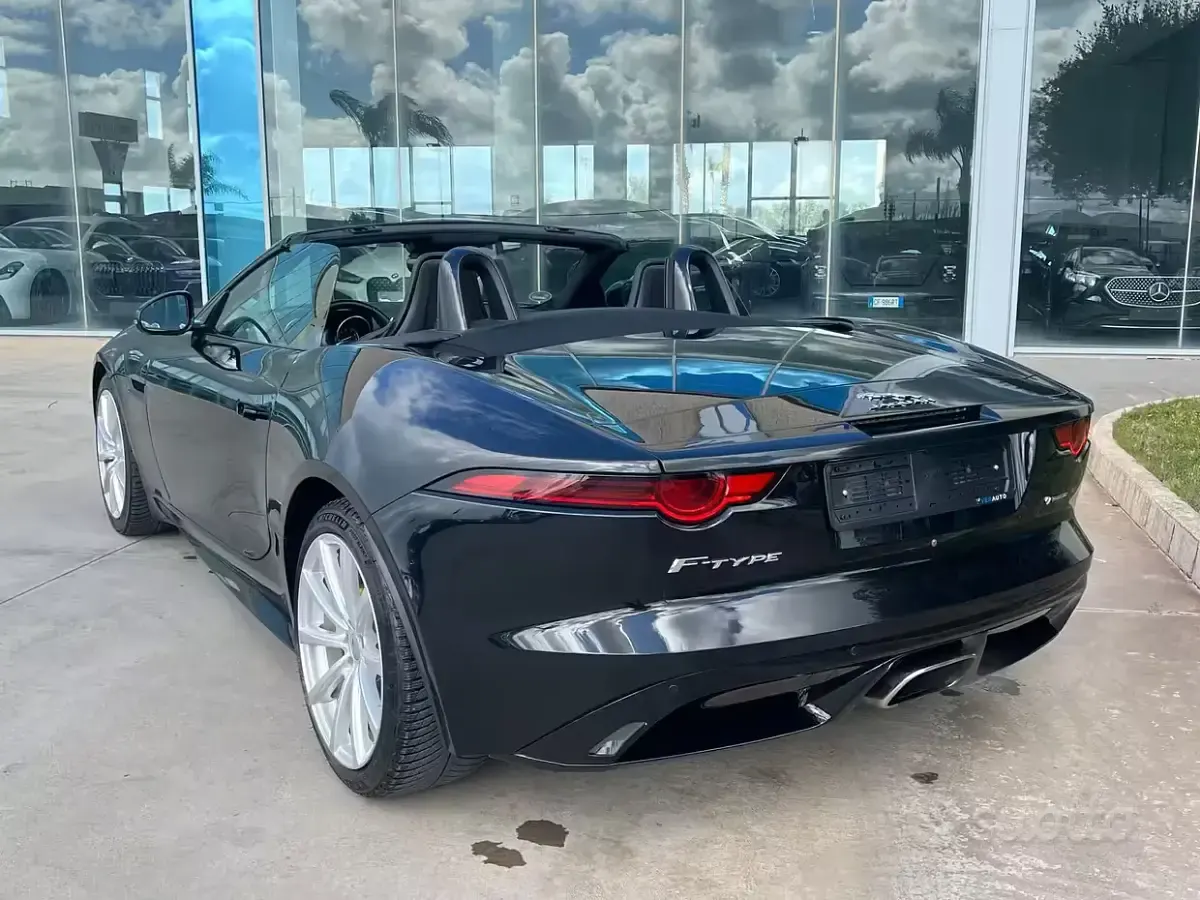 Occasion Jaguar F-Type R-Dynamic 300 PK (220 kW) 2017 Zwart Cabriolet