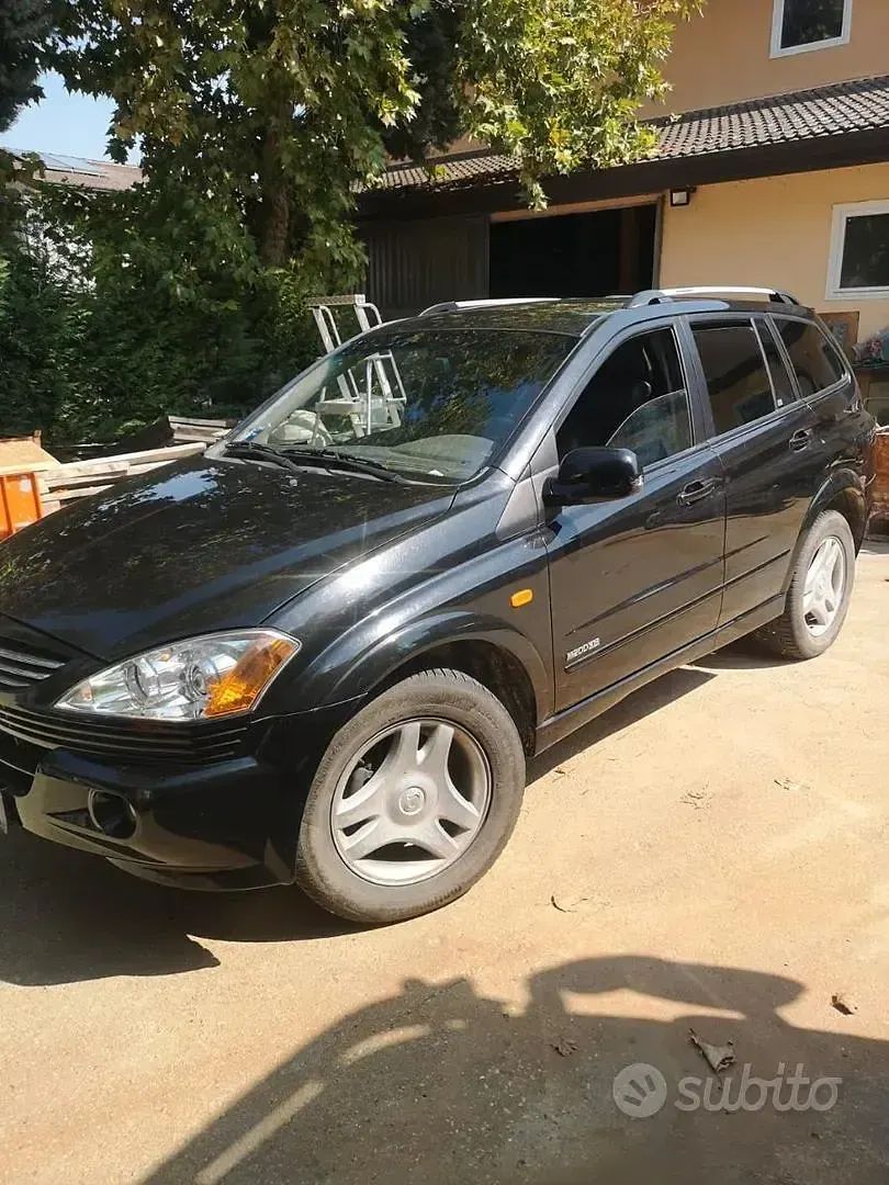Usata SsangYong Kyron 141 CV (103 kW) 2007 Nero SUV