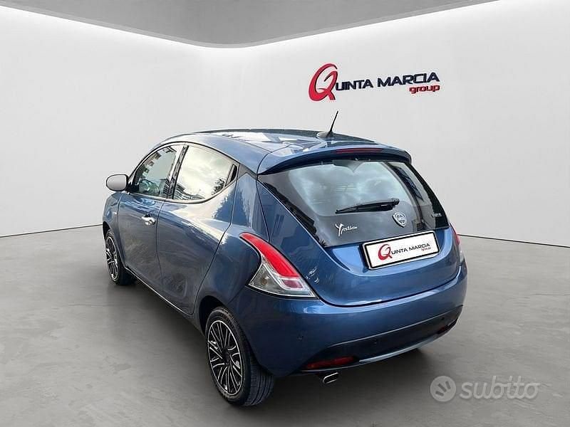 Usata Lancia Ypsilon Silver 69 CV (50 kW) 2023 Blu Utilitaria