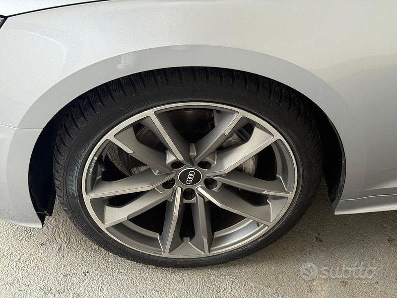 Usata Audi A5 Business 204 CV (150 kW) 2022 Grigio Coupé