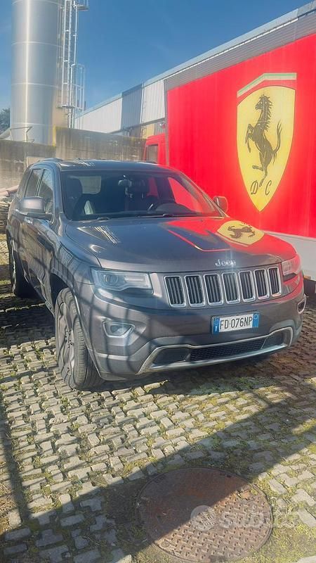 Usata Jeep Grand Cherokee 250 CV (183 kW) 2016 Grigio SUV