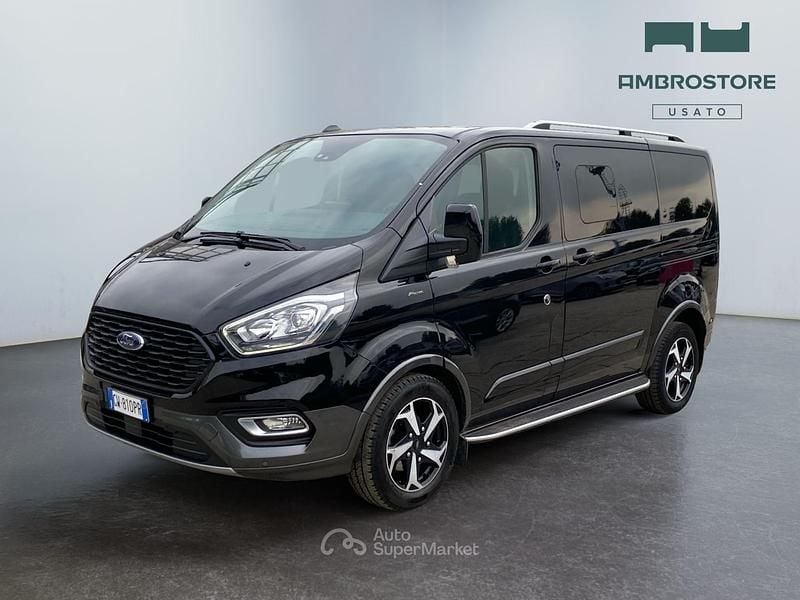 Usata Ford Tourneo 185 CV (136 kW) 2021 Nero Monovolume