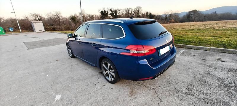 Usata Peugeot 308 GT-line 120 CV (88 kW) 2016 Blu Station wagon