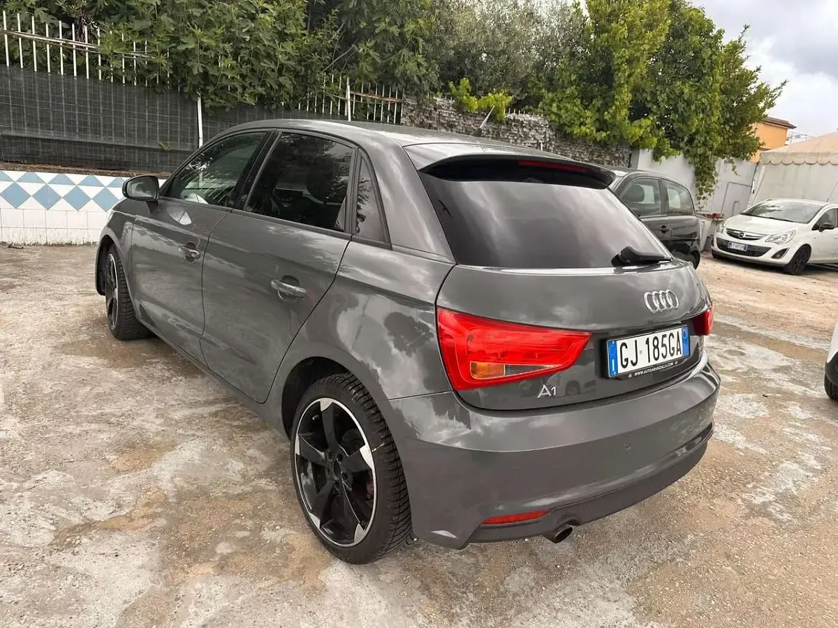 Usata Audi A1 Sportback Sport 95 CV (69 kW) 2016 Grigio Utilitaria