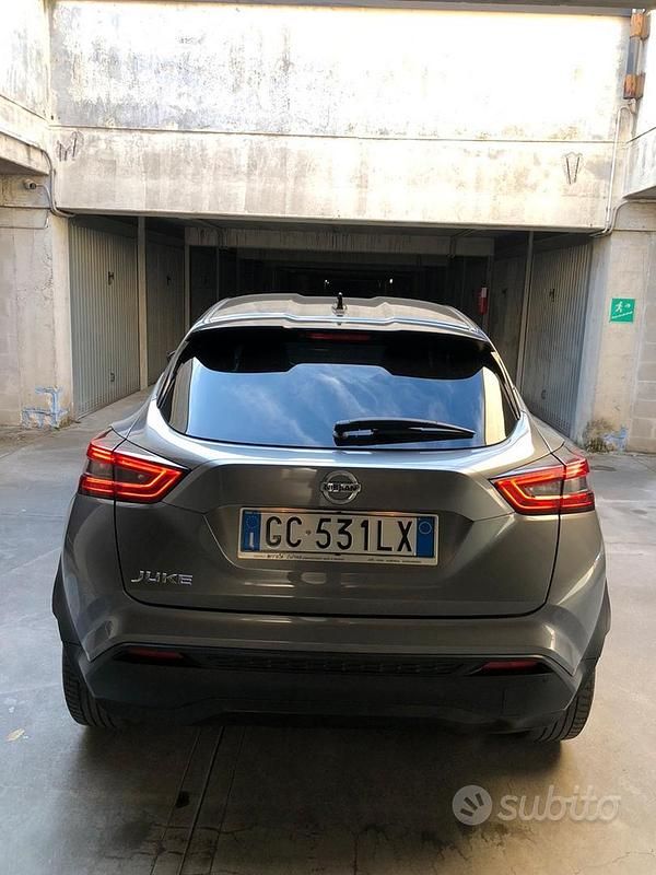 Usata Nissan Juke N-Connecta 114 CV (83 kW) 2021 Grigio SUV