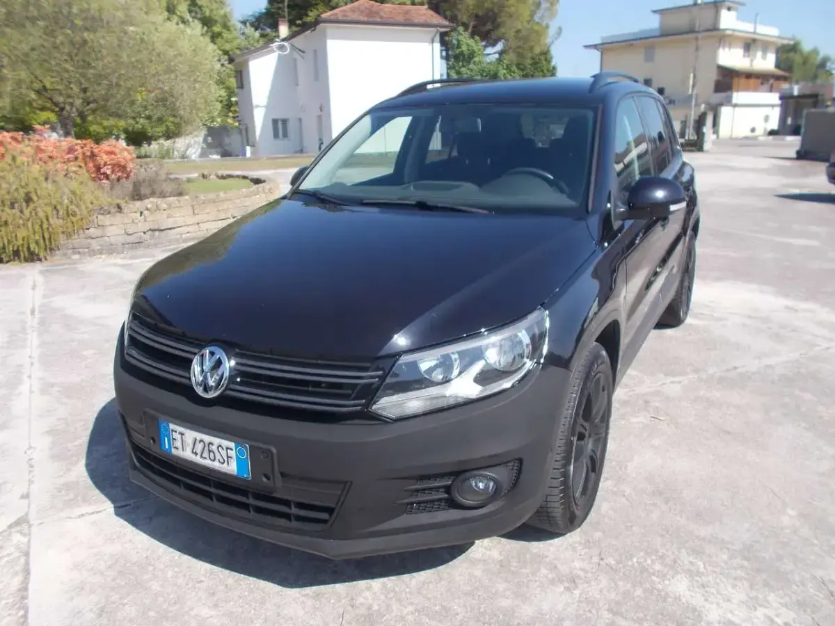 Usata VW Tiguan Sportline 110 CV (80 kW) 2014 Nero SUV