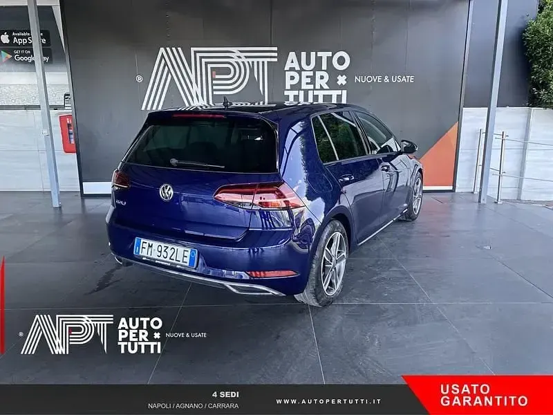 Usata VW Golf VII Executive 131 CV (96 kW) 2017 Blu Utilitaria