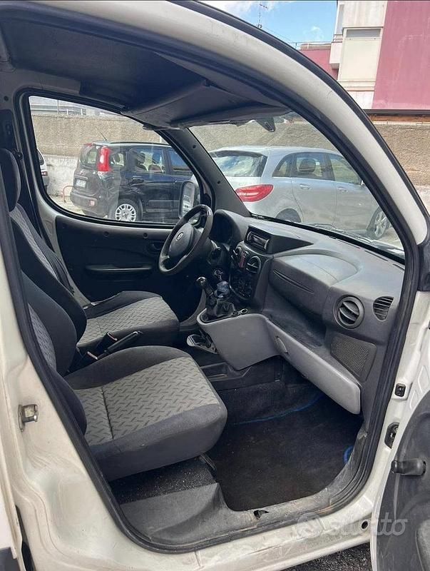 Usata Fiat Doblò 2007 Bianco Monovolume