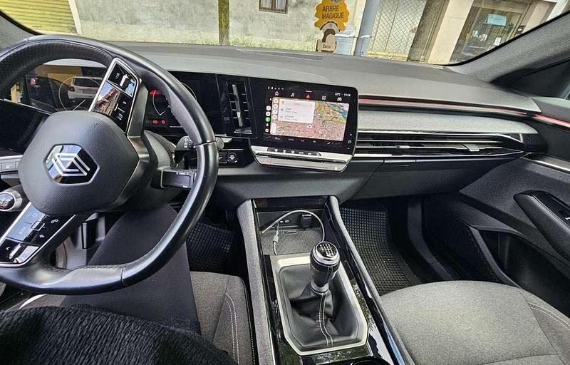 Usata Renault Austral Equilibre 131 CV (96 kW) 2023 Nero SUV