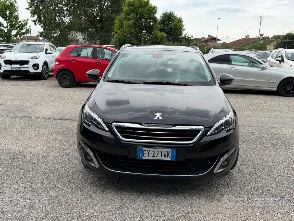 Usata Peugeot 308 Allure 120 CV (88 kW) 2015 Nero Station wagon