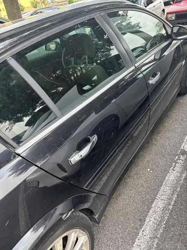 Usata Opel Signum Elegance 150 CV (110 kW) 2006 Utilitaria