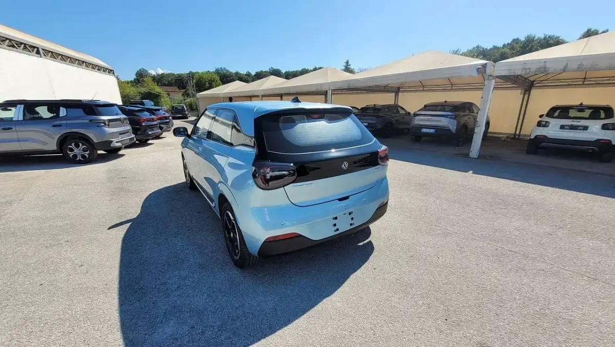 Ny DongFeng Box 38 kW (52 HK) 2026 Silver Halvkombi