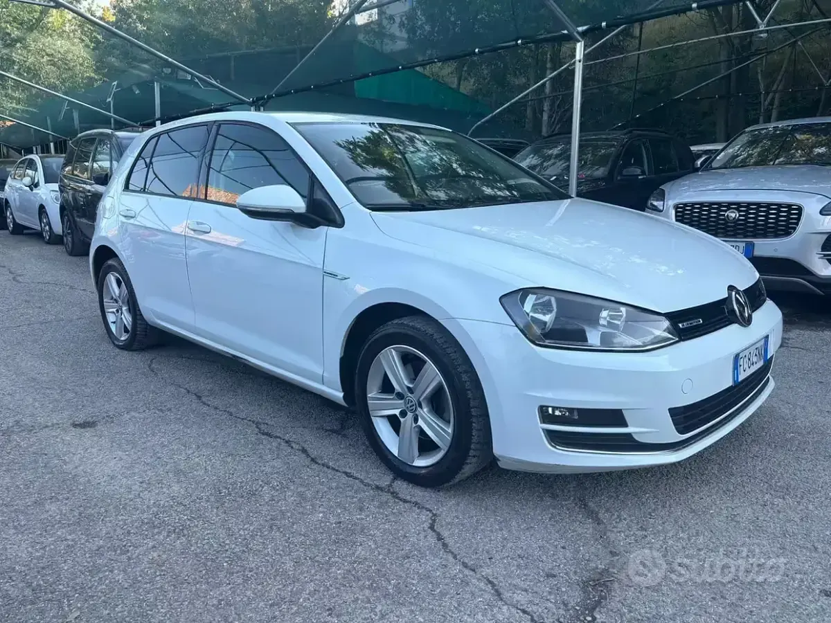 Usata VW Golf VII Highline 110 CV (80 kW) 2016 Bianco Berlina