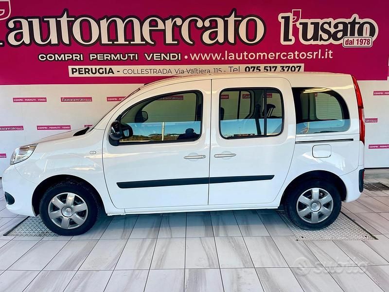 Usata Renault Kangoo Life 75 CV (55 kW) 2017 Bianco Monovolume