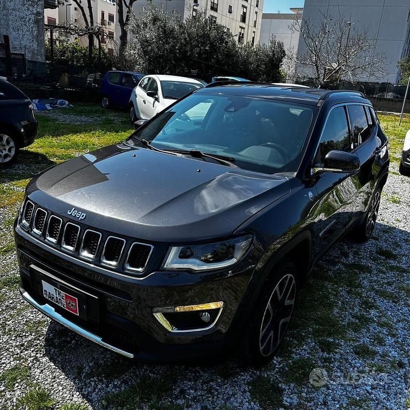 Usata Jeep Compass Limited 140 CV (102 kW) 2017 Grigio SUV