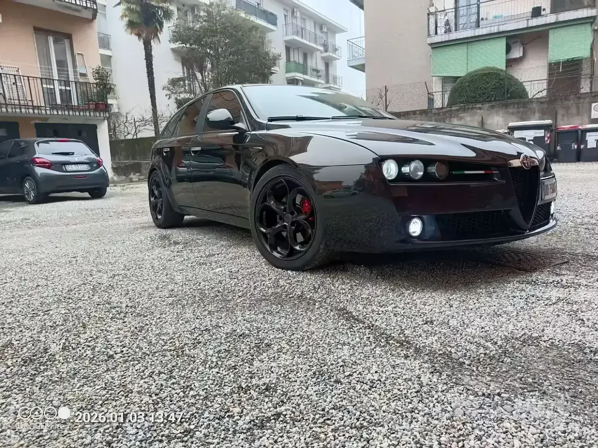 Usata Alfa Romeo 159 150 CV (110 kW) 2006 Nero Station wagon