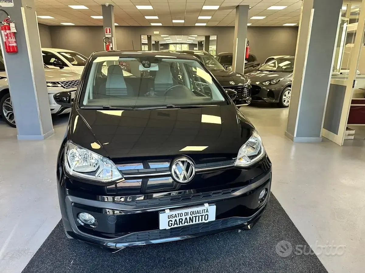 Usata VW up! Move 60 CV (44 kW) 2018 Nero Utilitaria