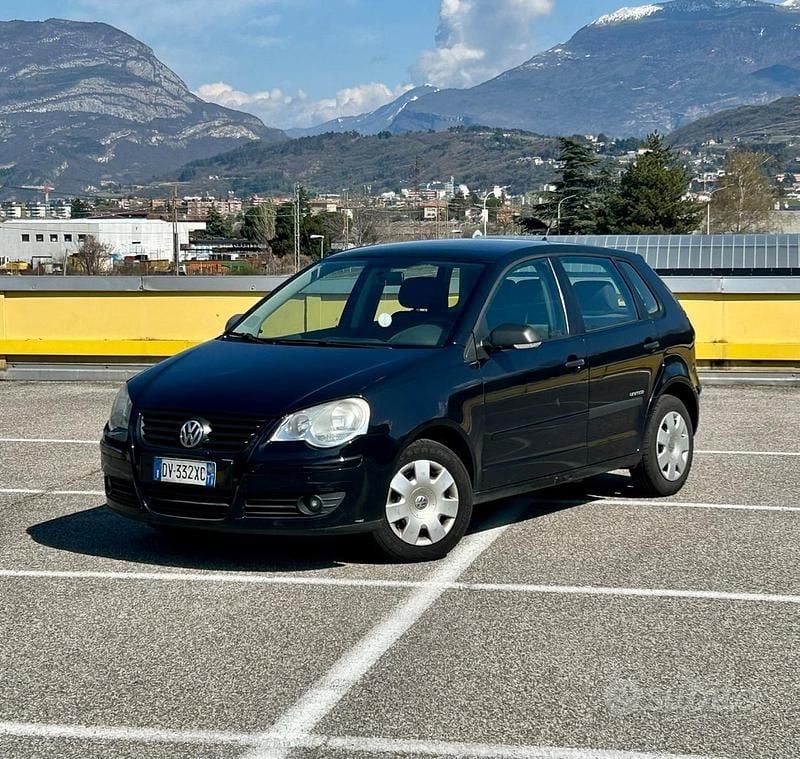 Usata VW Polo Comfortline 69 CV (50 kW) 2009 Nero Utilitaria