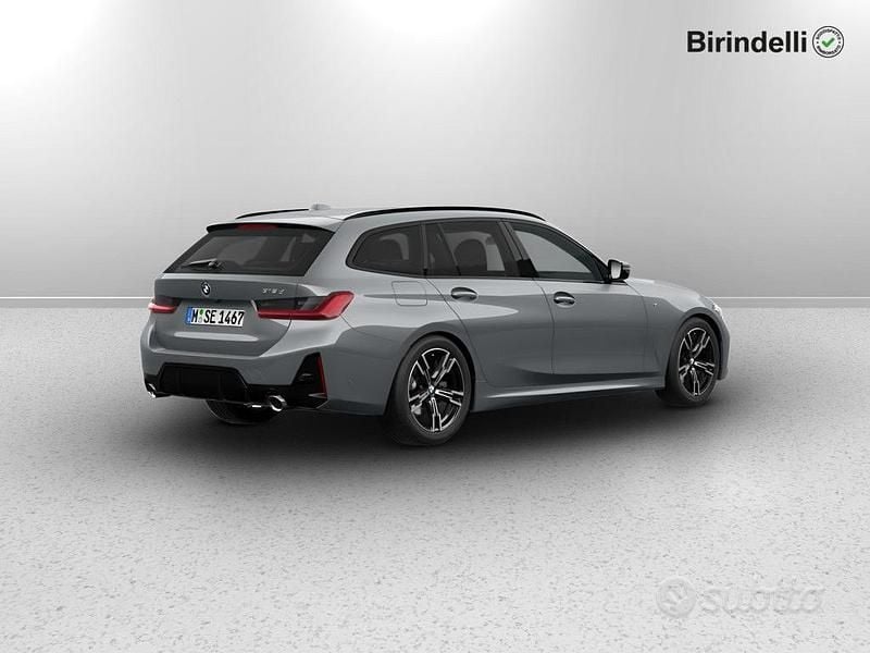 Usata BMW 318 Comfort Edition 149 CV (109 kW) 2025 Grigio Station wagon