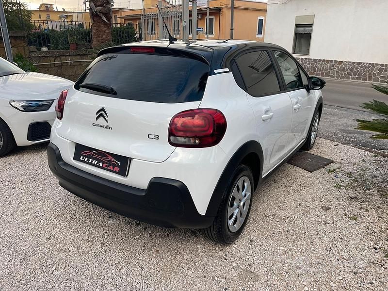 Usata Citroën C3 Shine 102 CV (75 kW) 2022 Bianco Berlina